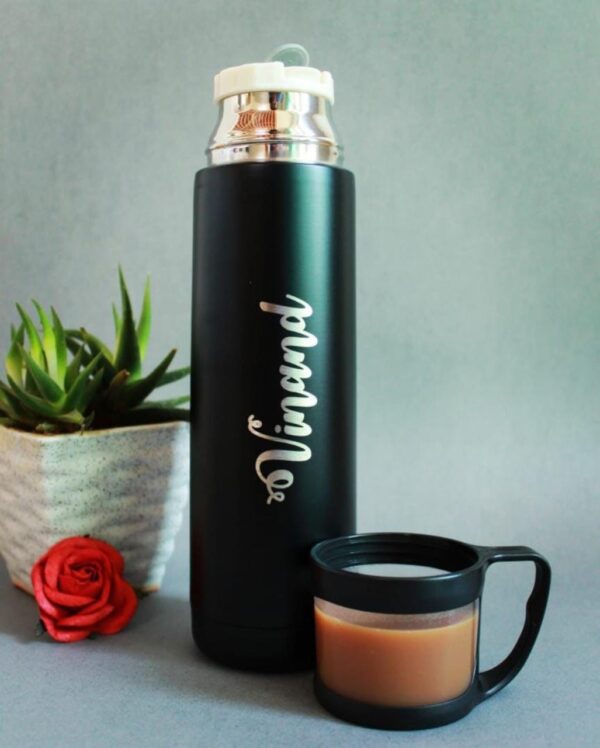Luvecloset Customized Name mug cap flask bottle thermos display image with open mug cap and fill with tea