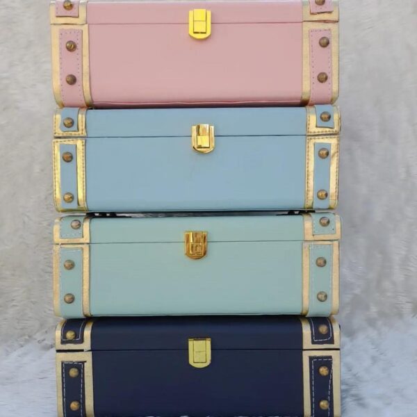 Leatherette Trunk box harneet open color option